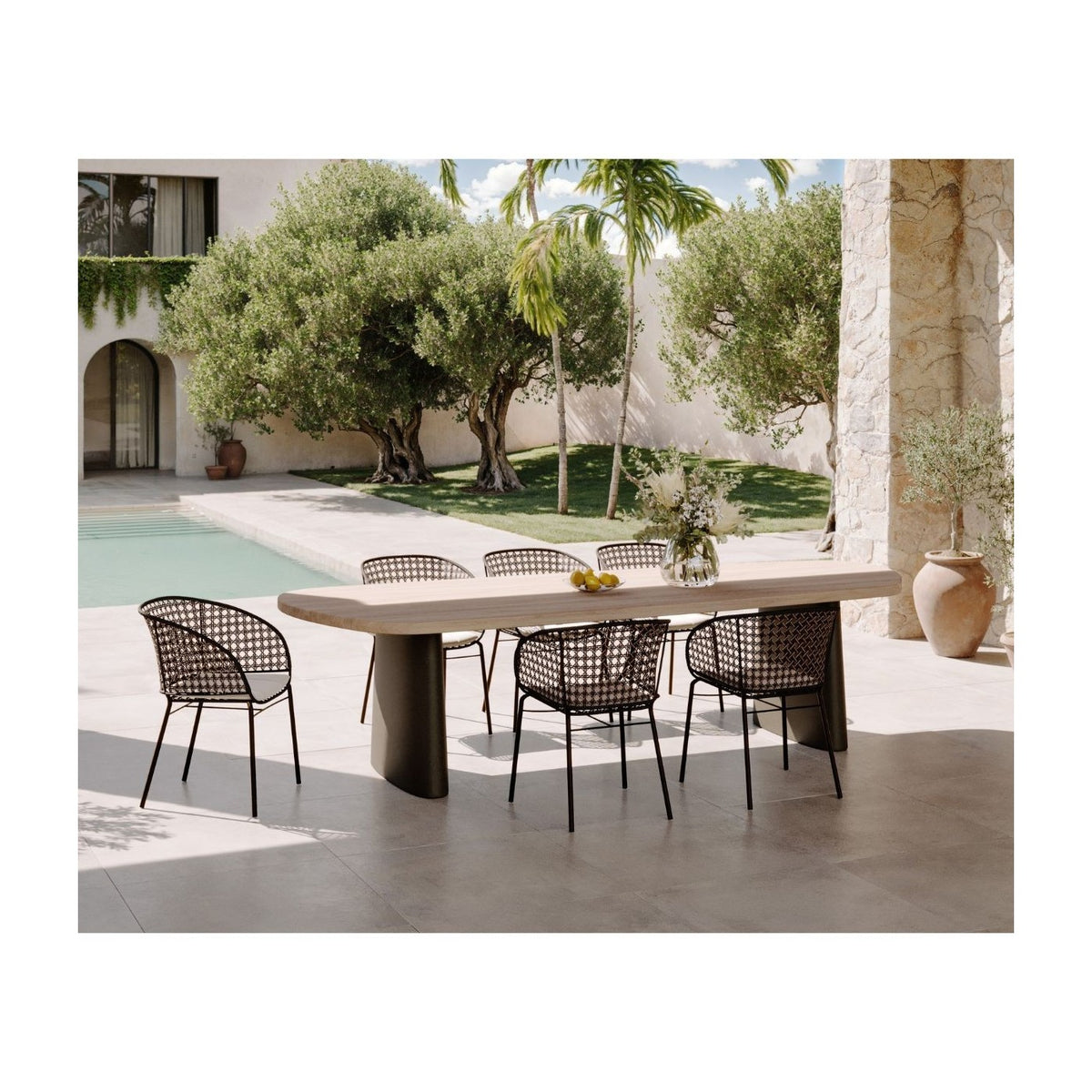 Mesa de comedor de teca y fibra de vidrio oscura Cala Tarida