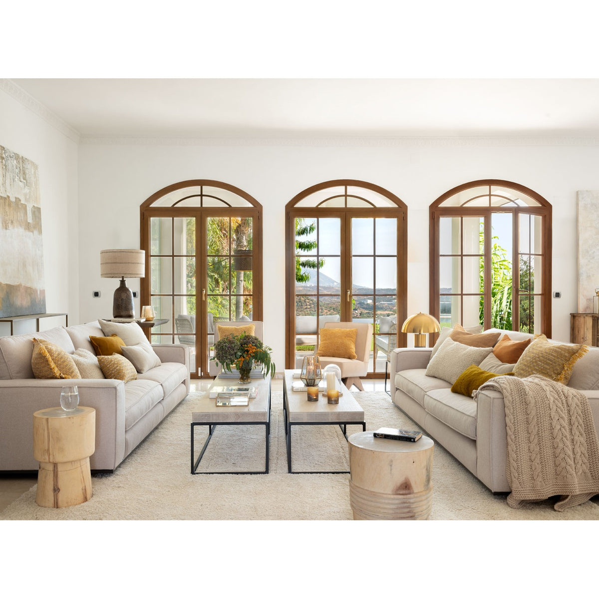 Sofá tapizado beige piedra de 240 cm Fira