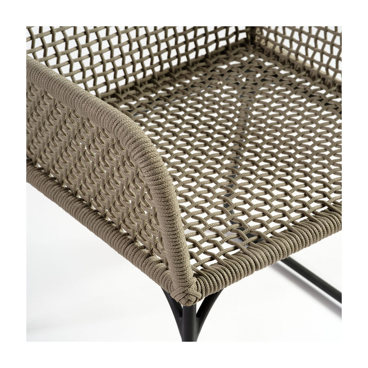 Sillón de comedor de exterior de cuerda cemento Serifos