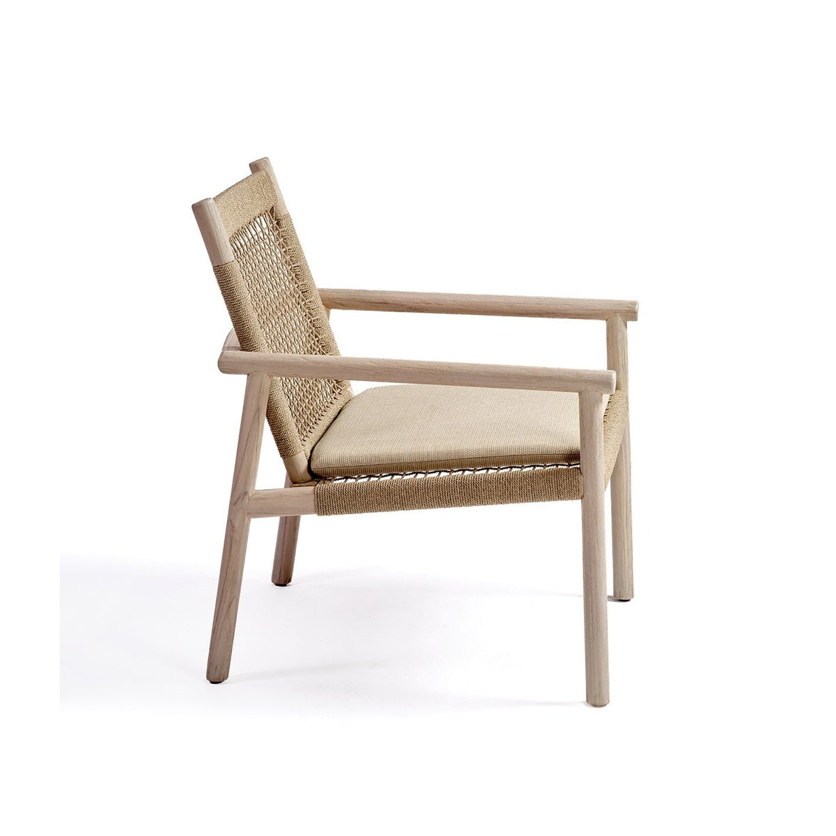 Sillón bajo de teca envejecida y cuerda Es Figueral