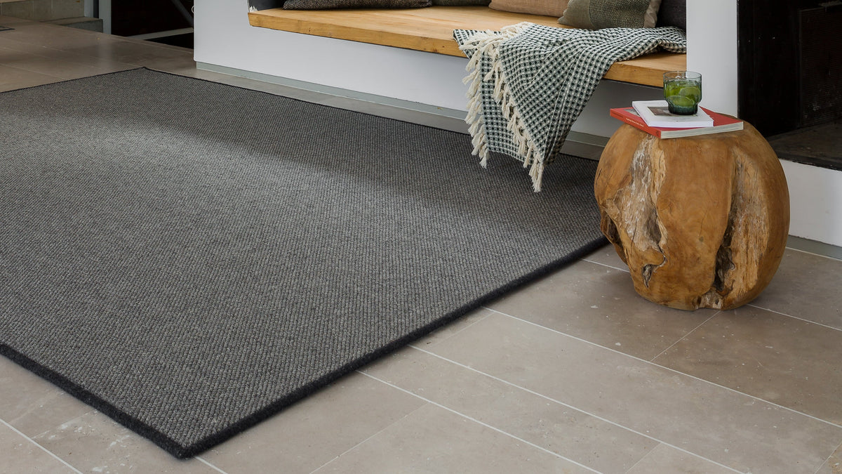 Alfombra rectangular de lana Karma