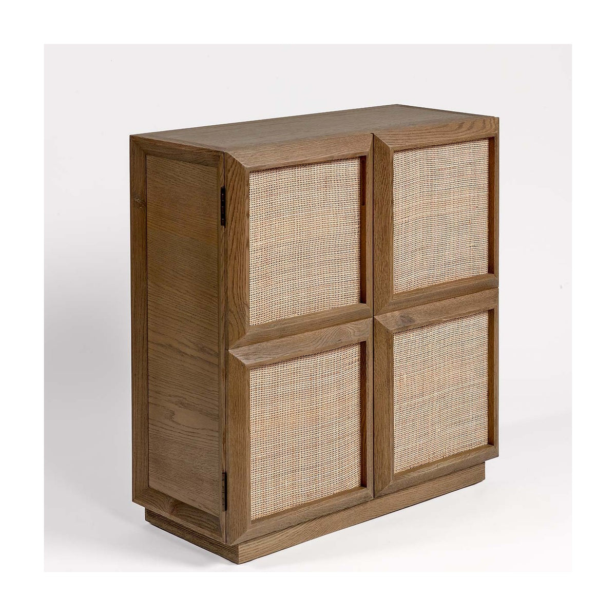 Zapatero de roble con puertas de ratán Aljezur