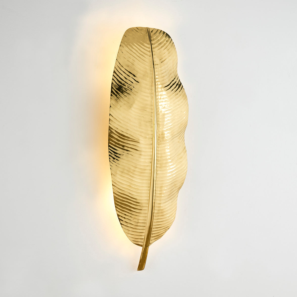 Aplique de pared de metal dorado Voula
