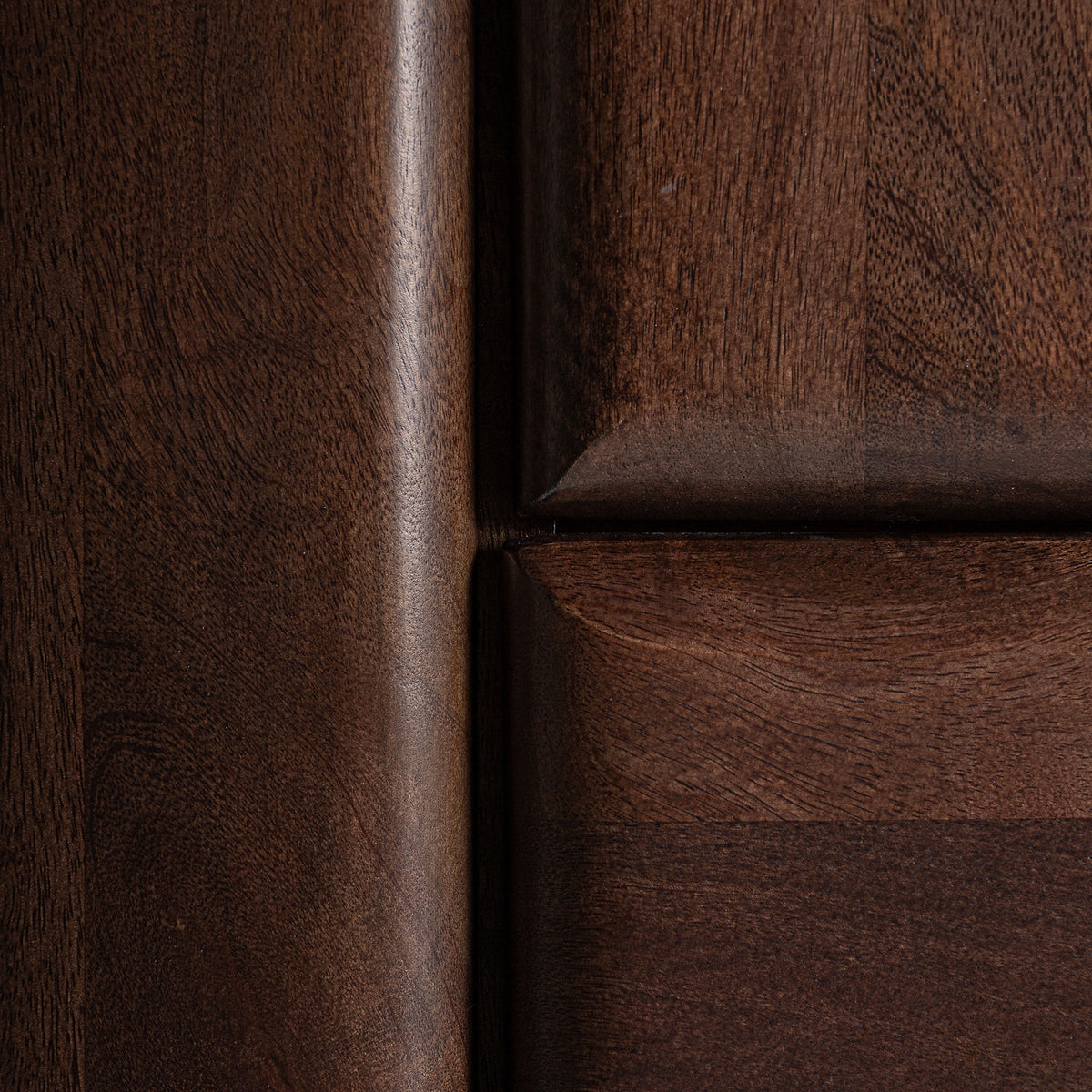 Armario de madera de mango y acero Turqueta