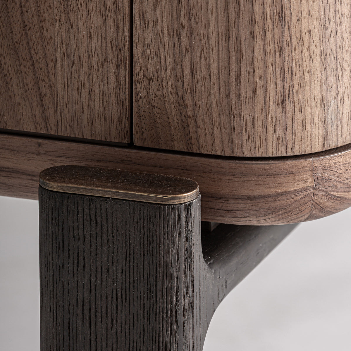 Armario de madera y cristal templado Cavalleria