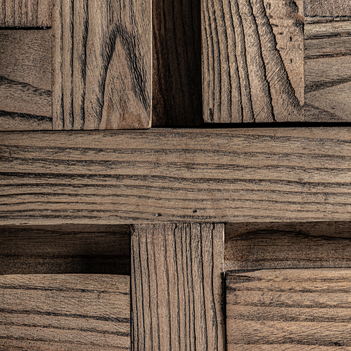 Armario rústico de madera de olmo Pollença
