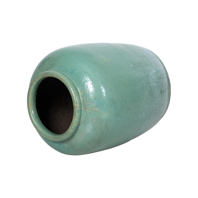 Tinaja antigua verde de barro cocido Gulpiyuri