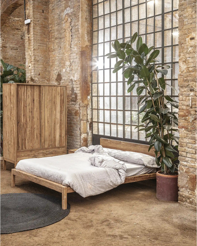Cama de teca reciclada Erosi