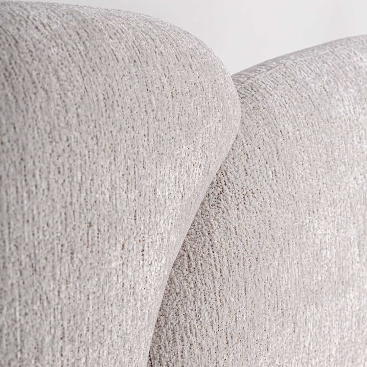 Cama tapizada beige Llucalcari