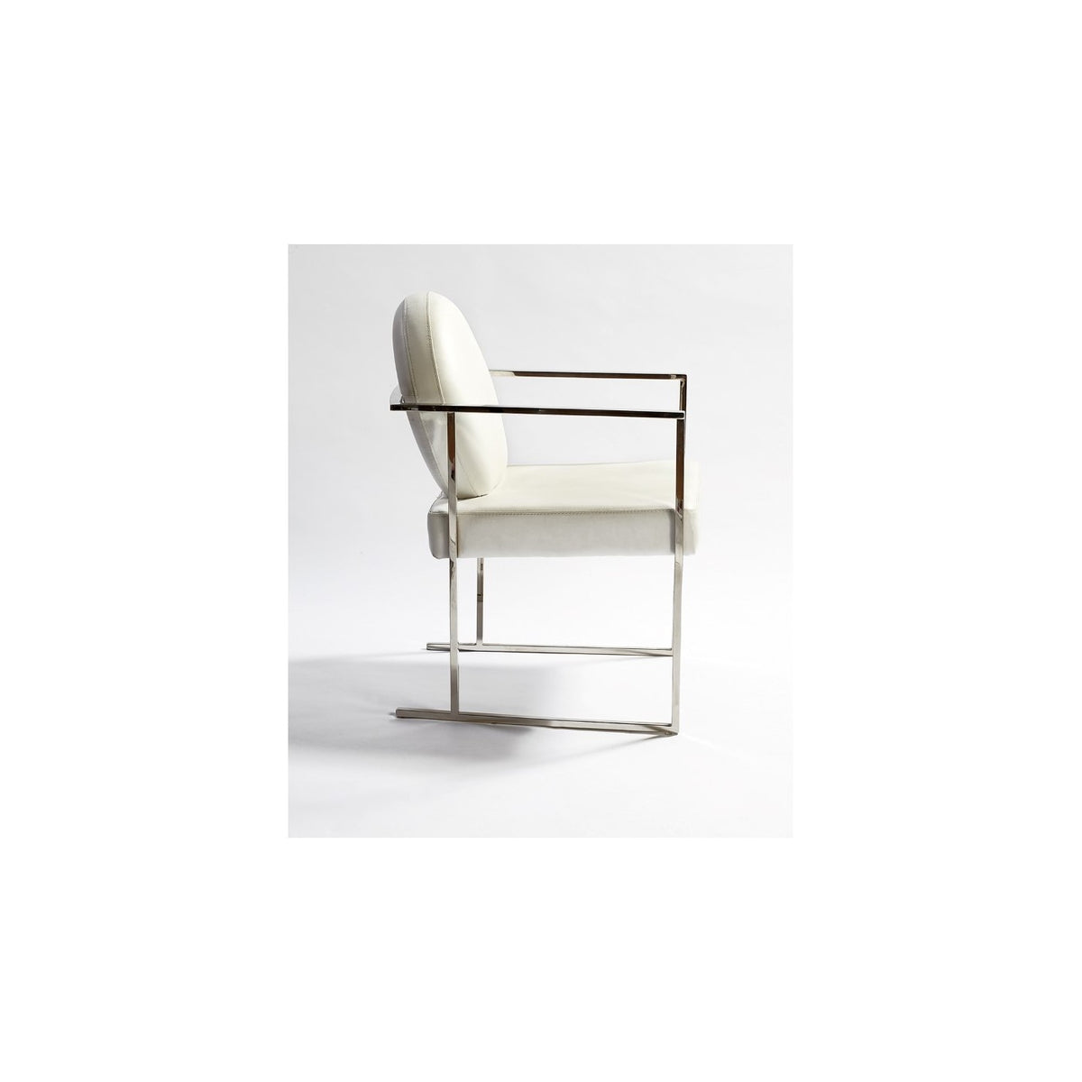 Sillón de acero y polipiel blanca Casares