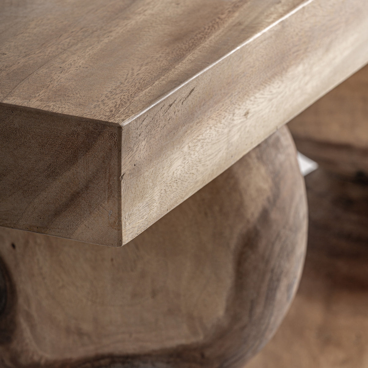 Consola de madera de suar orgánica Calabardina