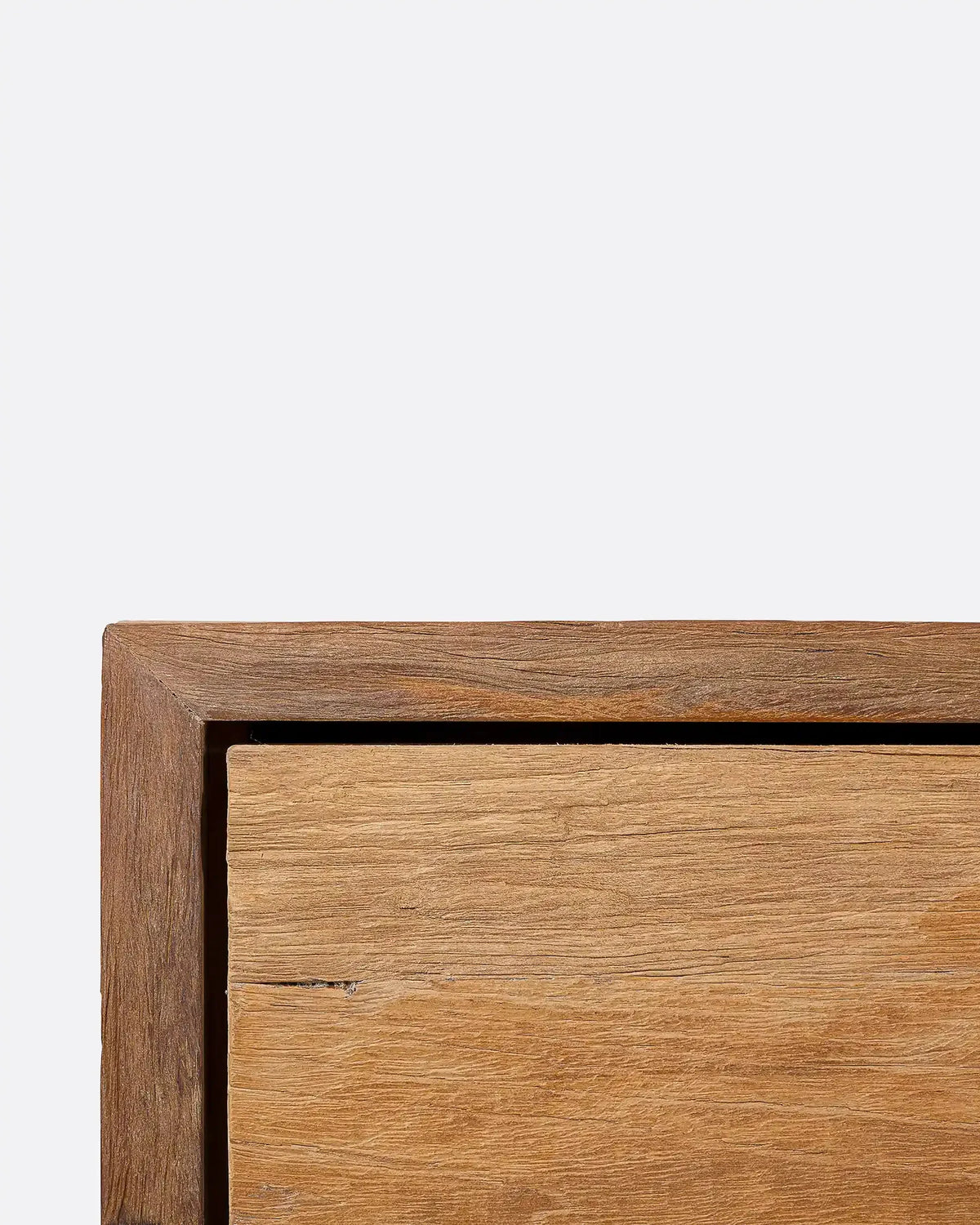 Consola de teca reciclada Erosi