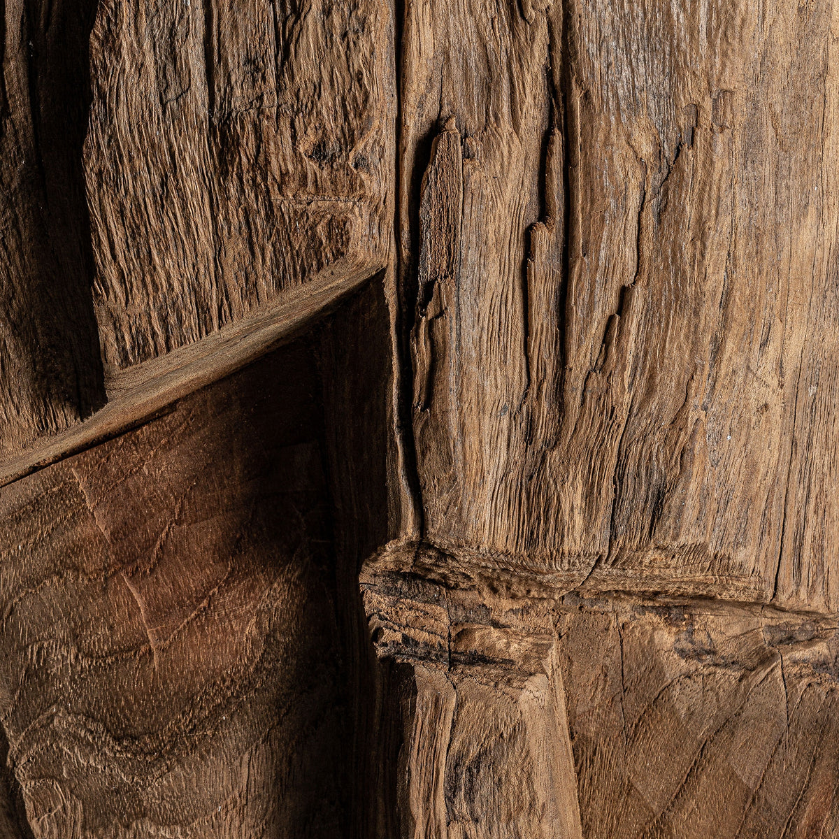 Escultura de madera tropical Lemnos
