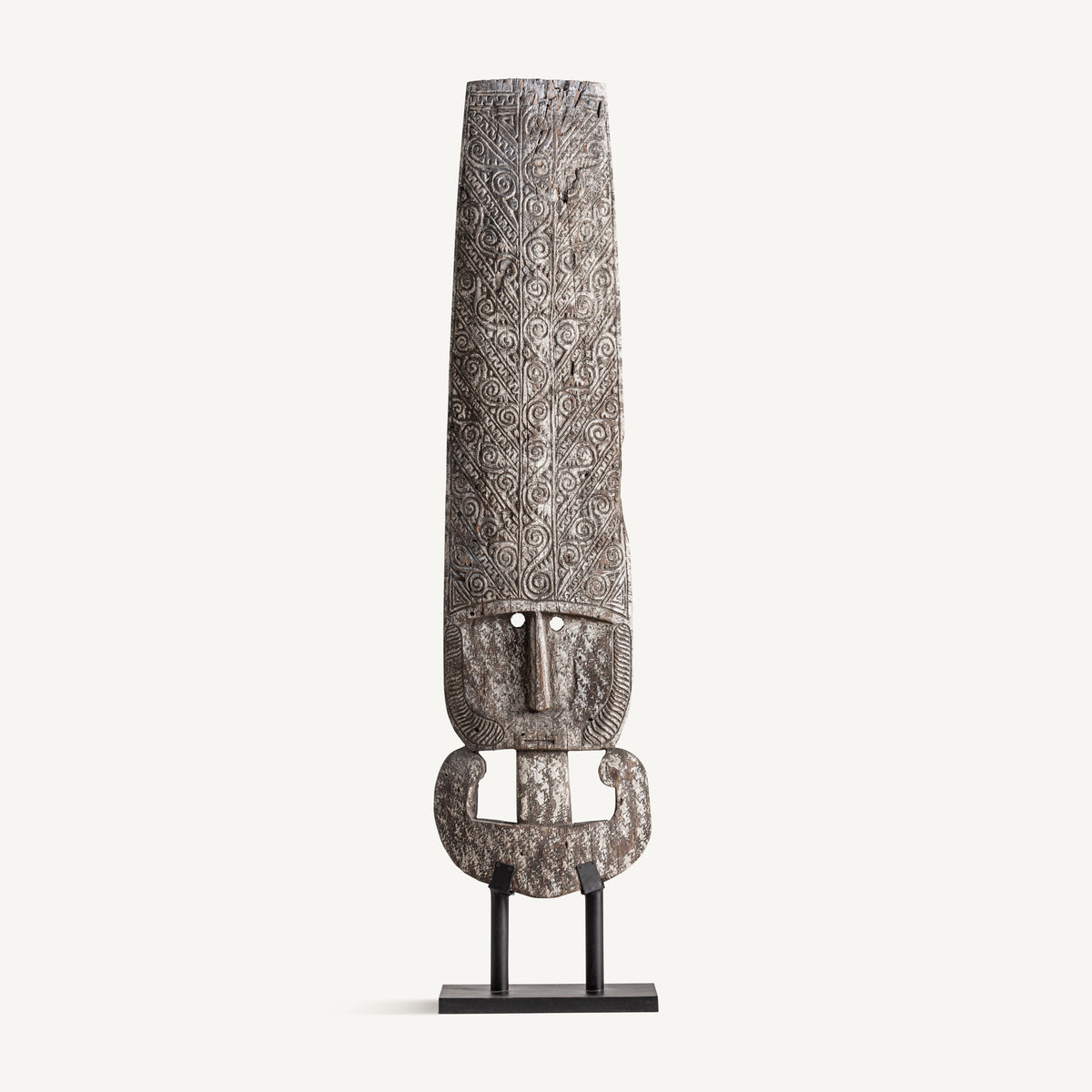 Escultura de pie de madera suar y hierro Karpathos