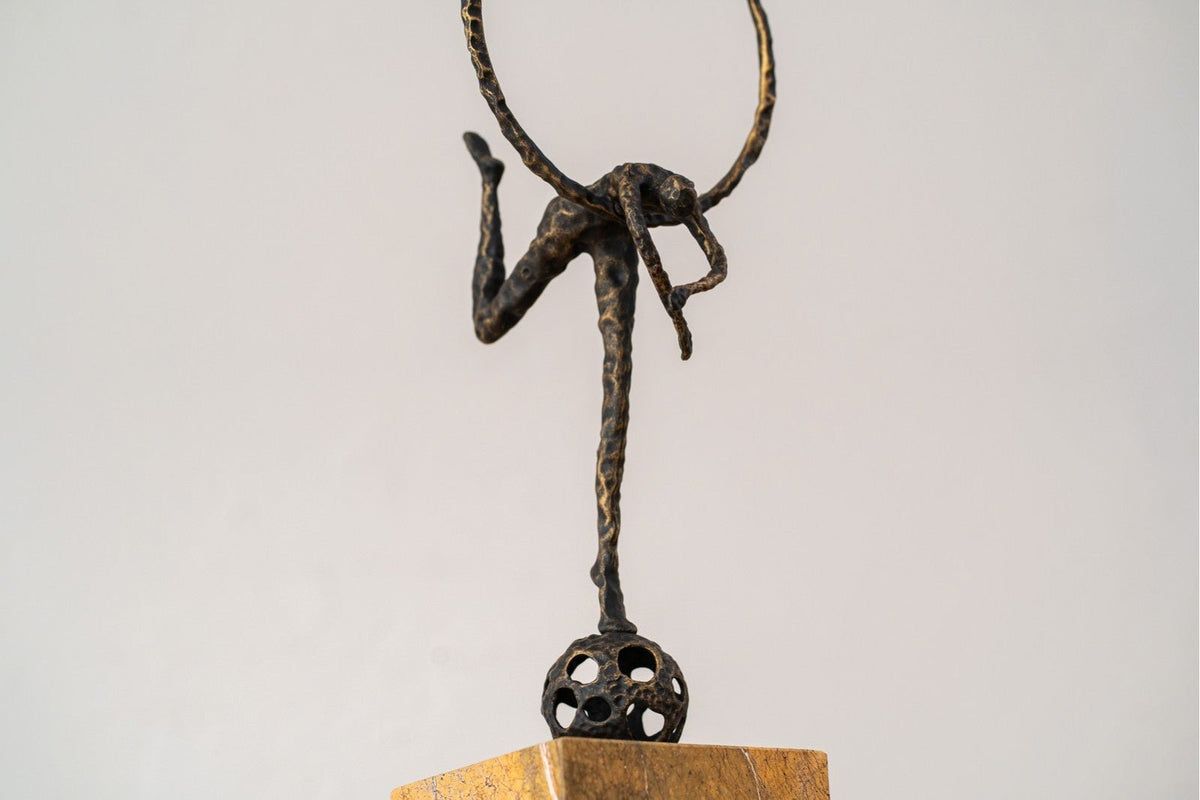 Escultura Roa - pino_y_jacaranda