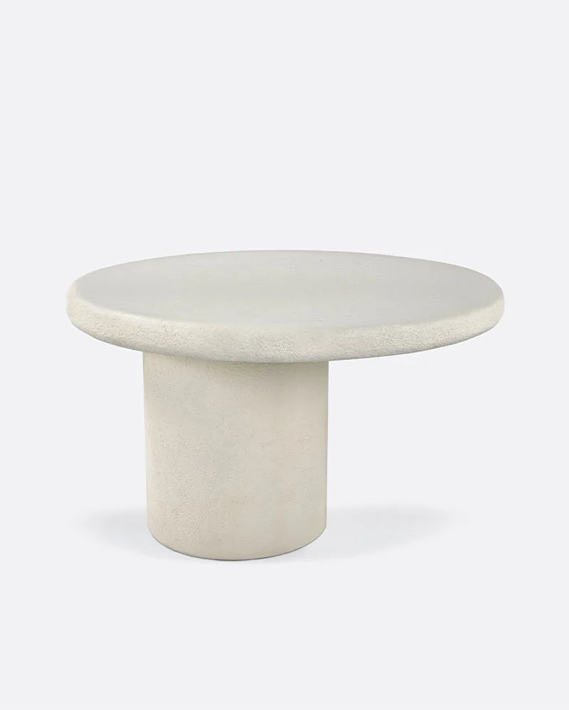 Mesa auxiliar de exterior de microcemento Claude