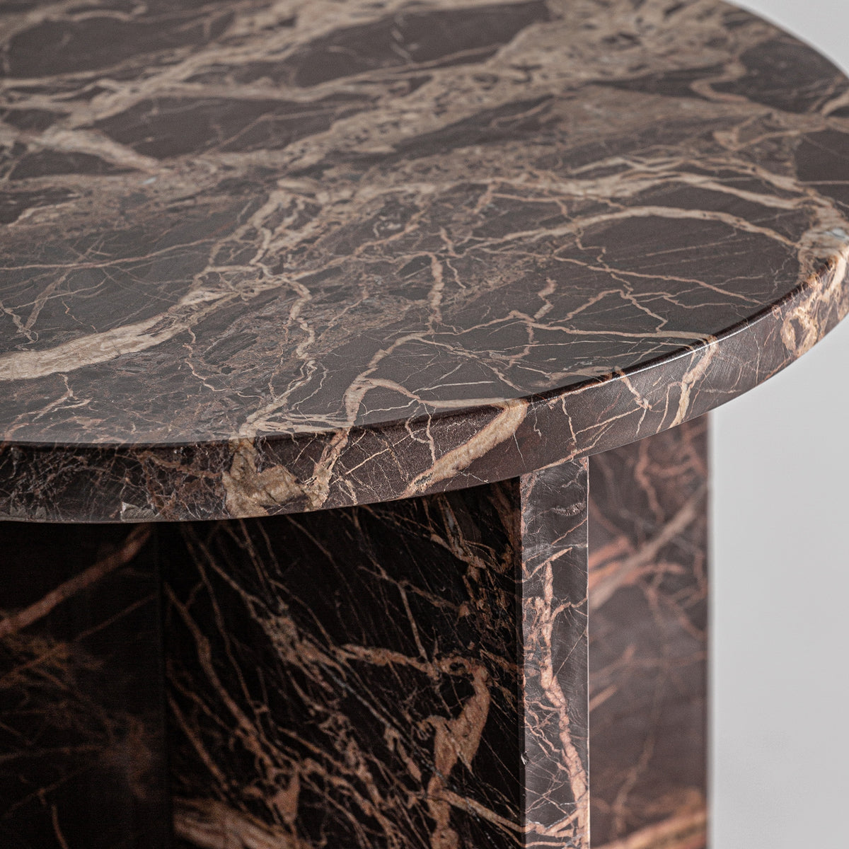 Mesa auxiliar de mármol oscuro Torvisco