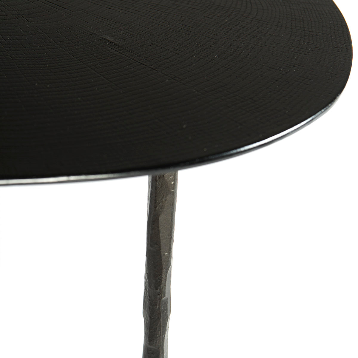 Mesa auxiliar de metal y efecto madera Chieti