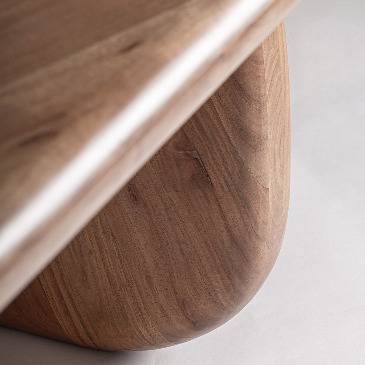 Mesa de comedor de acacia Timar