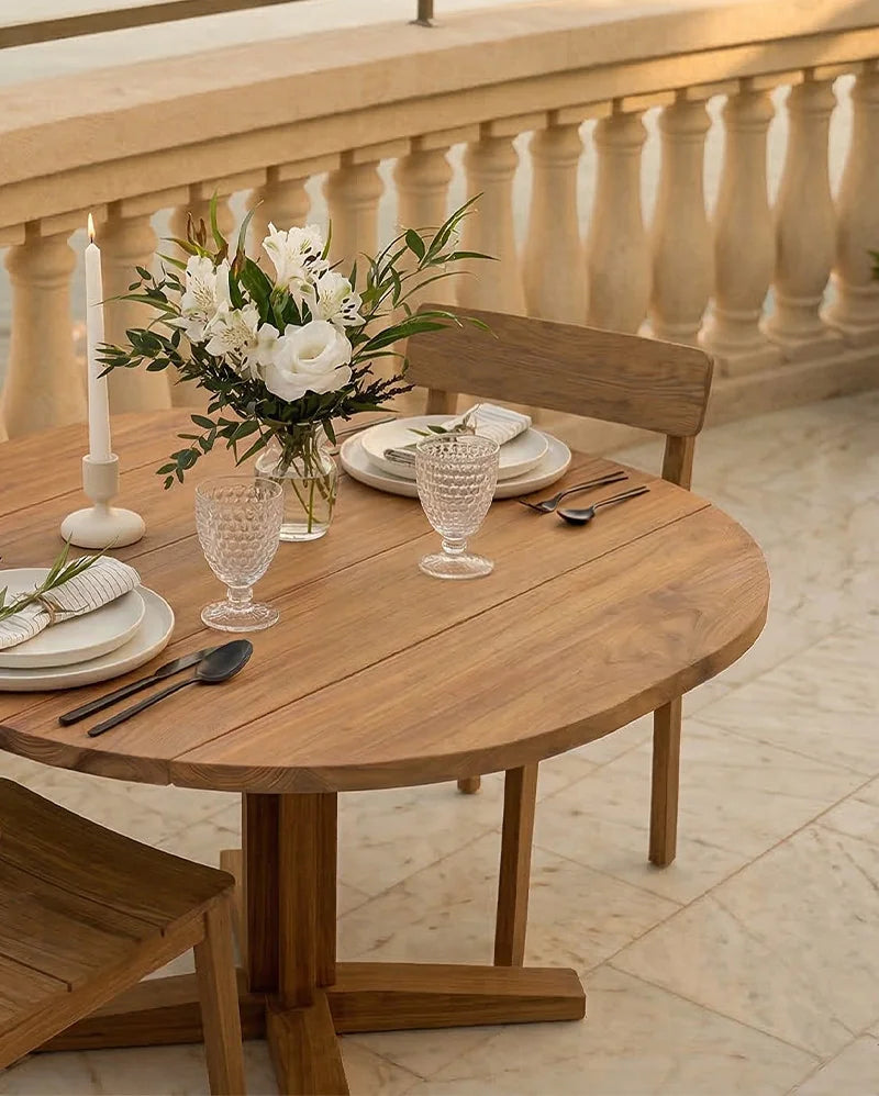Mesa de comedor de exterior de teca con esquinas redondeadas Rumah