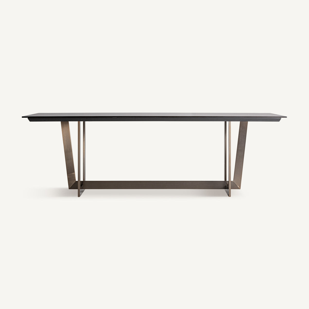 Mesa de comedor de porcelánico y acero Rágol