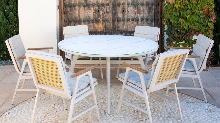 Mesa de Exterior Redonda Berd - #pino_y_jacaranda#