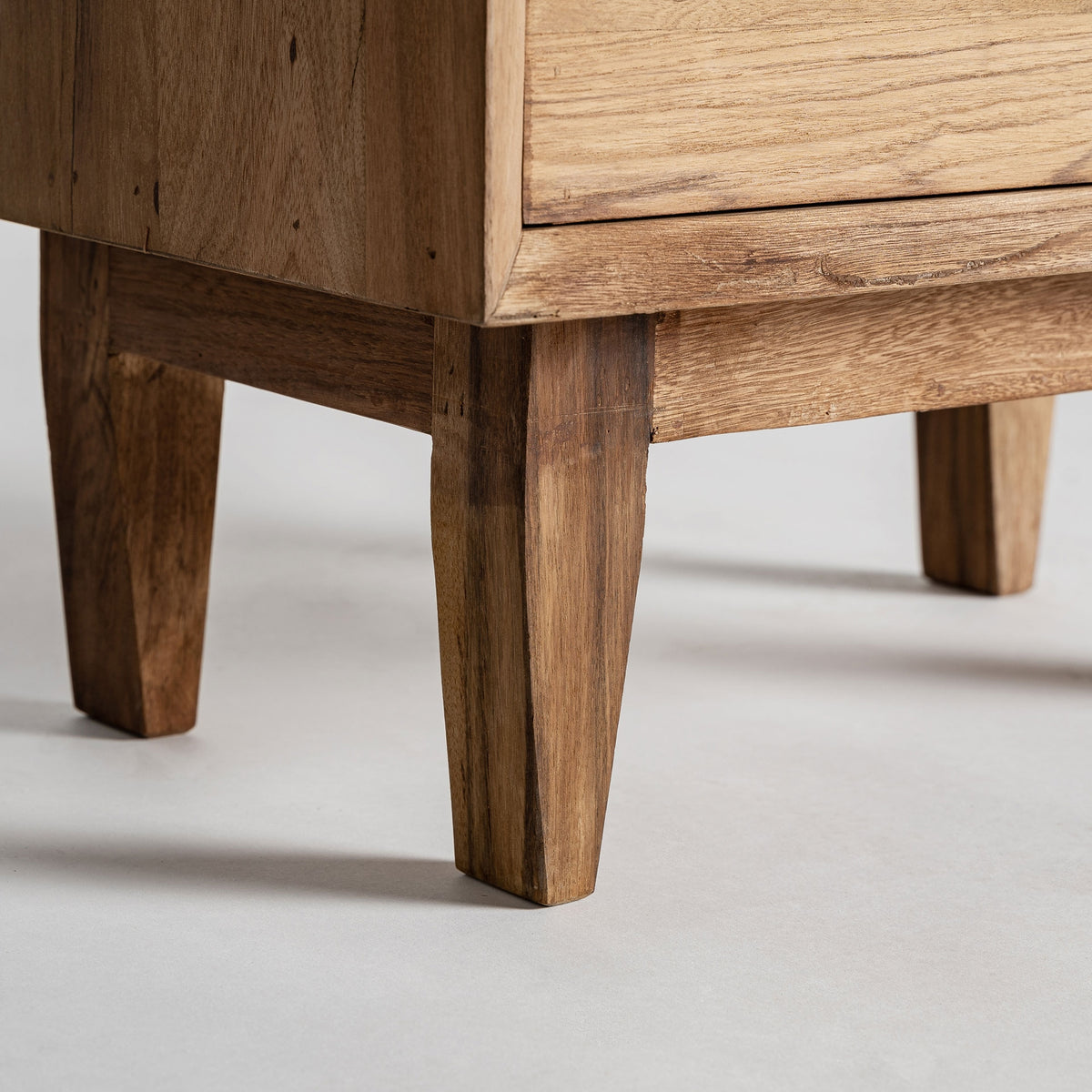 Mesita de noche de madera recuperada Zoagli