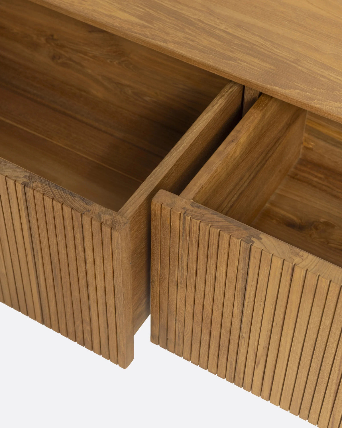 Mueble de televisión de teca reciclada Balari