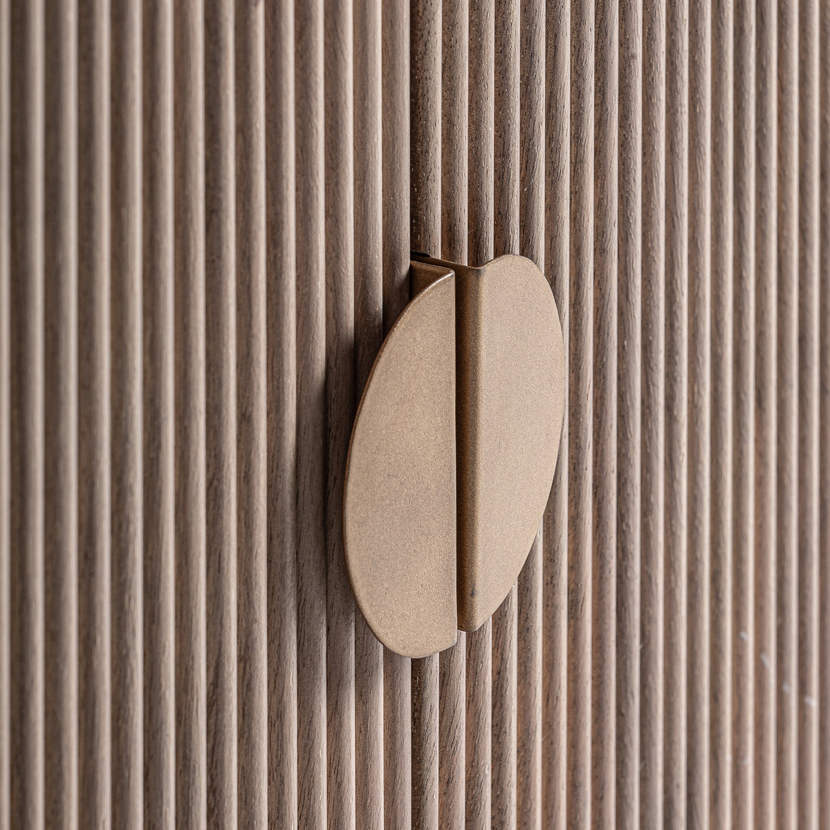 Mueble TV de mango y mármol blanco Figueirinha