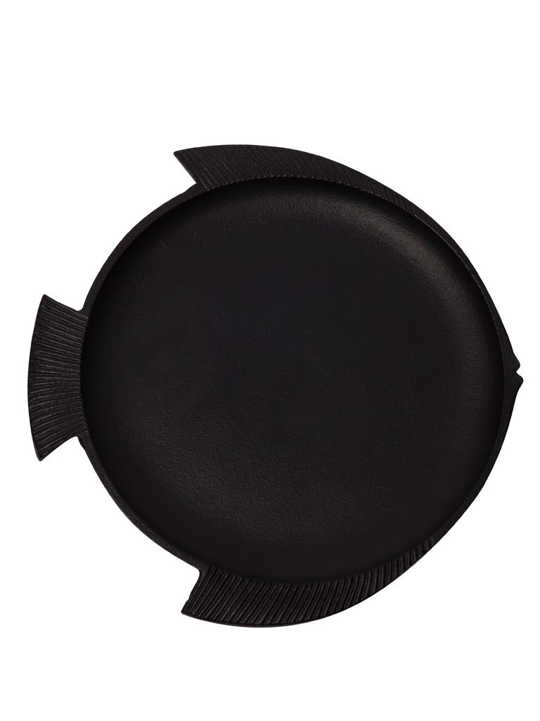 Plato de Aperitivo Pez Negro - #pino_y_jacaranda#
