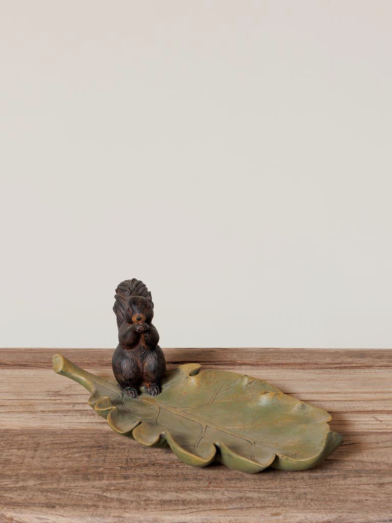 Plato Decorativo Hoja y Ardilla - #pino_y_jacaranda#