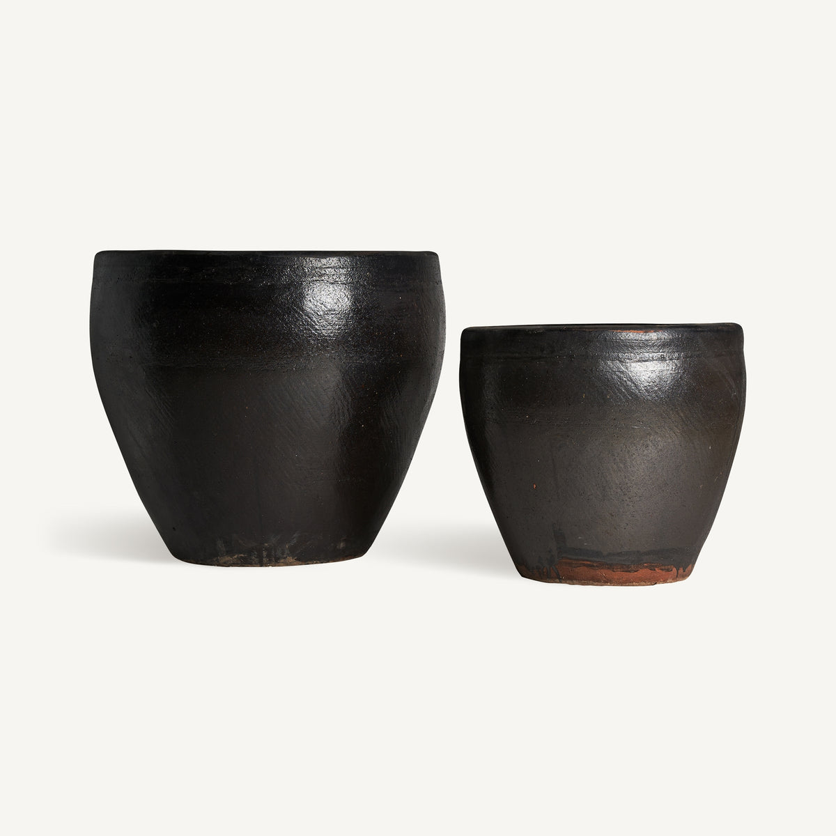 Set de dos maceteros de cerámica negra Madroño
