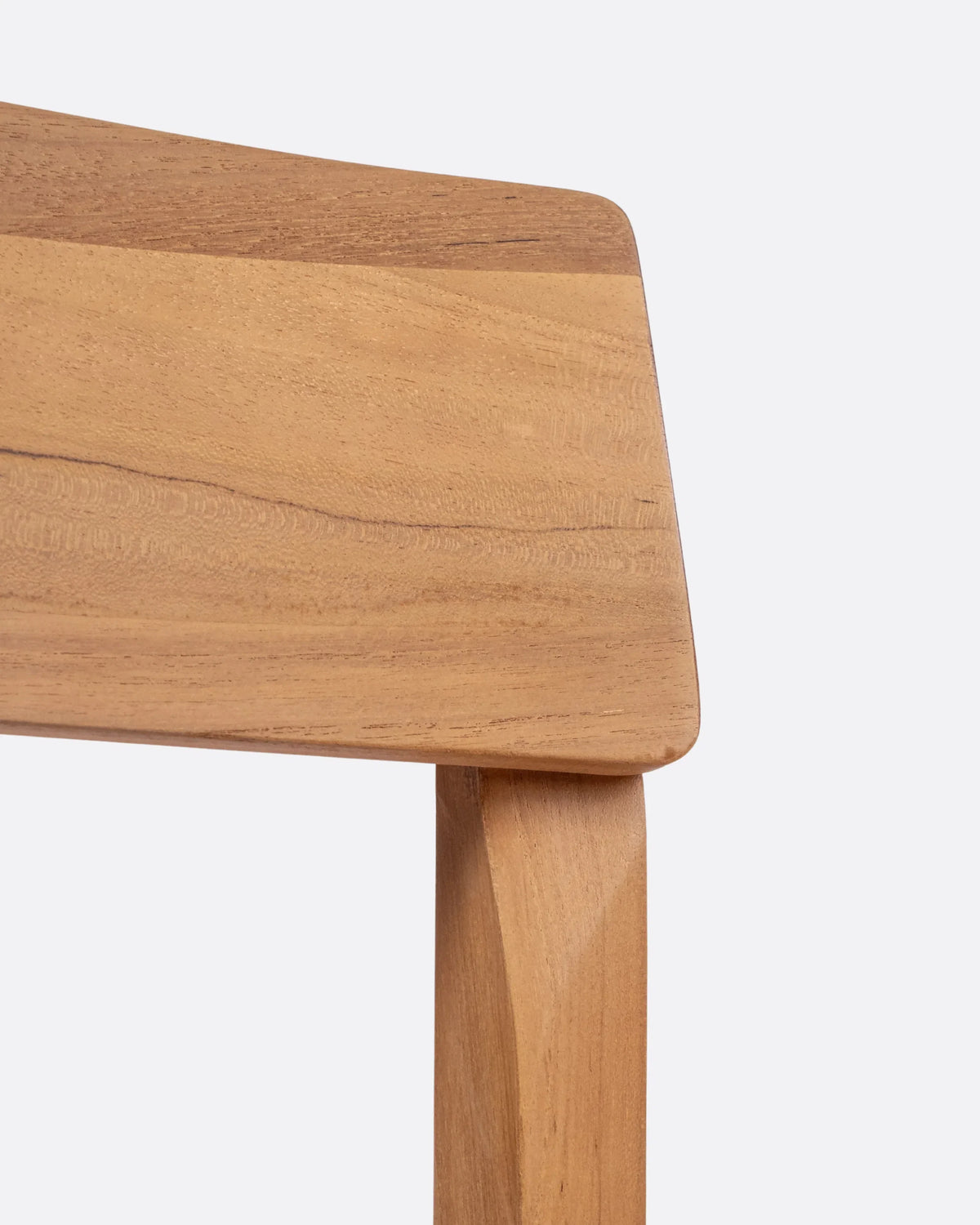 Silla apilable de teca Rawi Wa