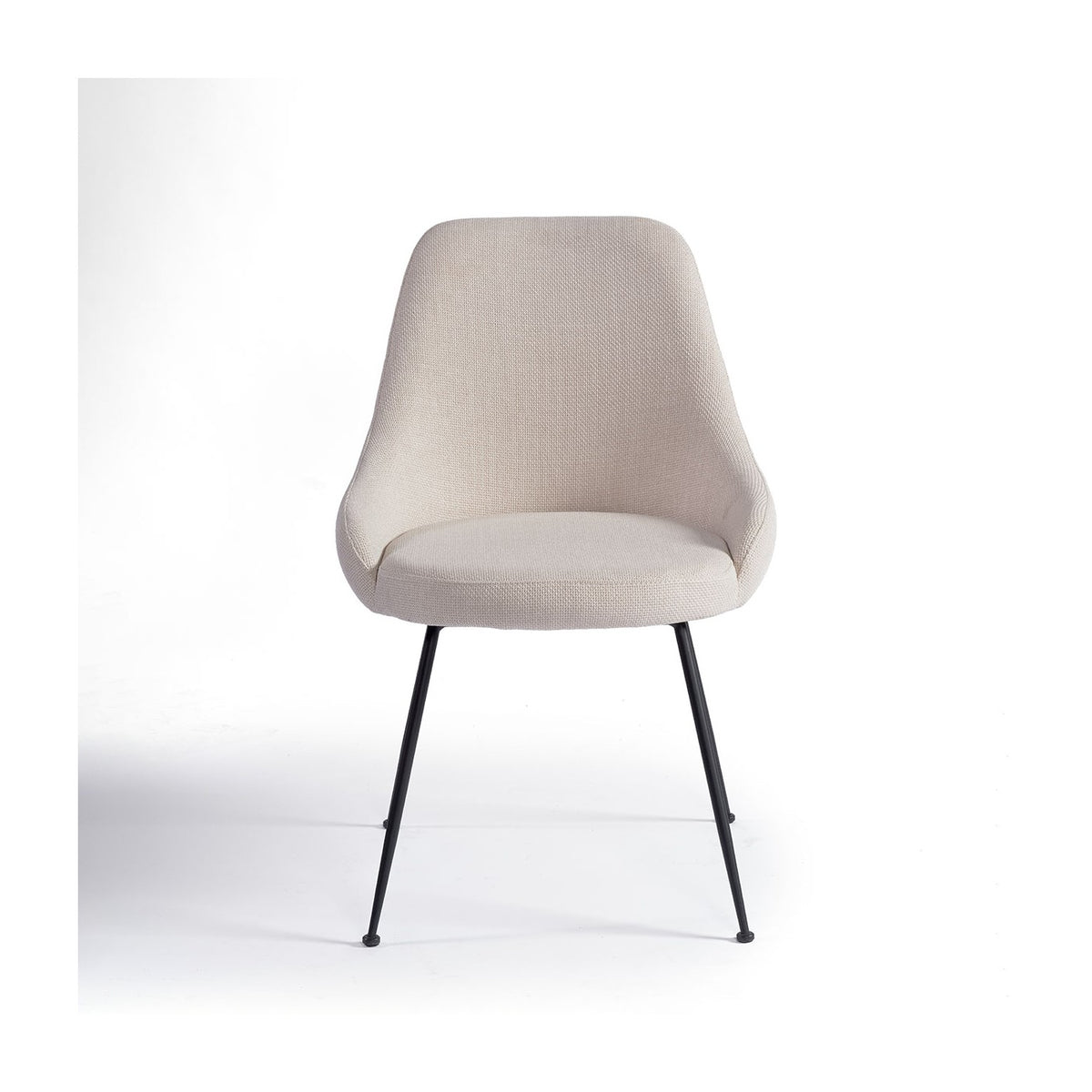 Silla de comedor tapizada gris piedra y pata negra Corte