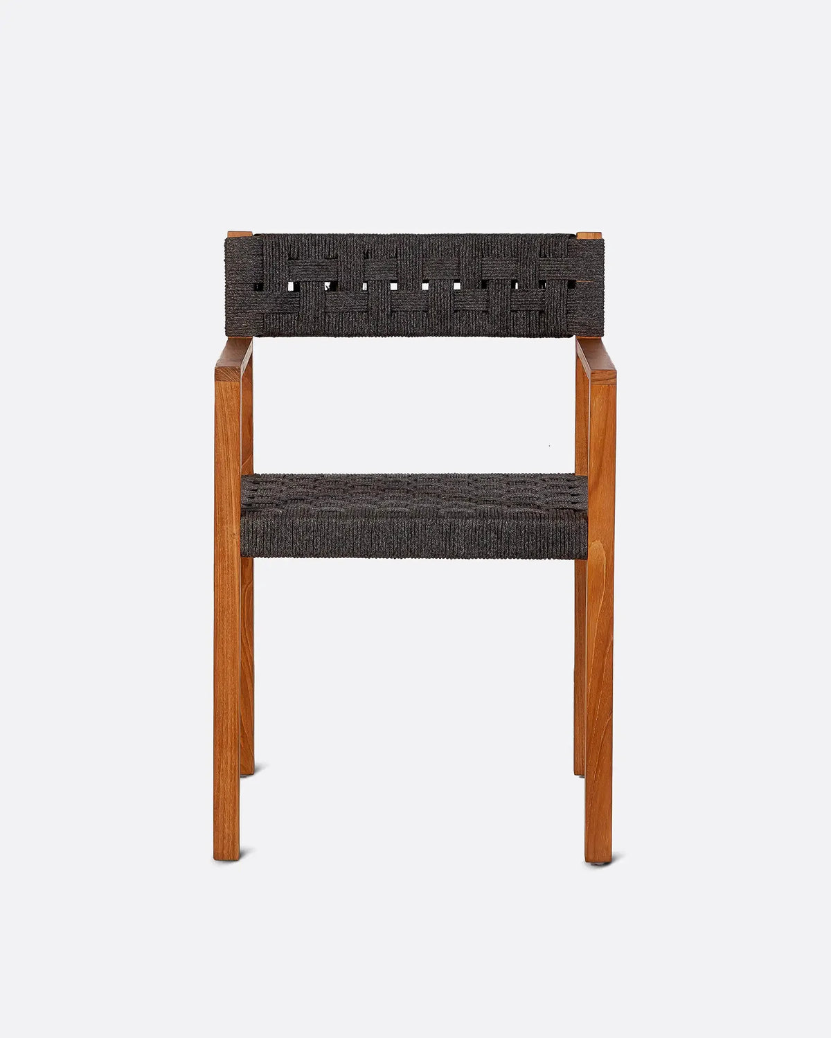 Silla de exterior con reposabrazos de teca y cuerda sintética Cora