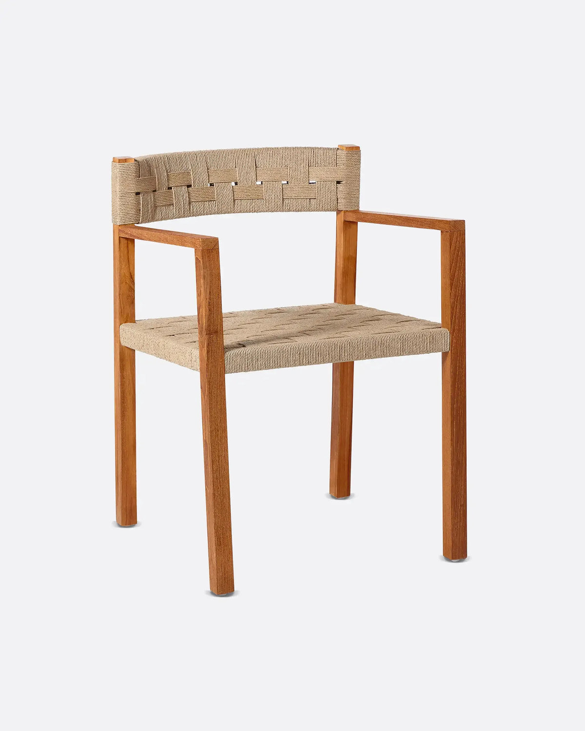 Silla de exterior con reposabrazos de teca y cuerda sintética Cora