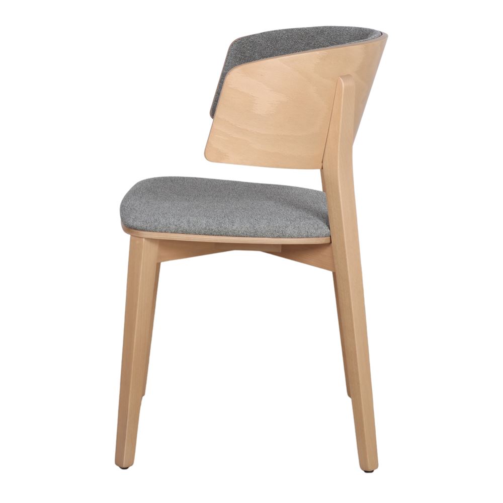 Silla de haya tapizada con brazos Nadia