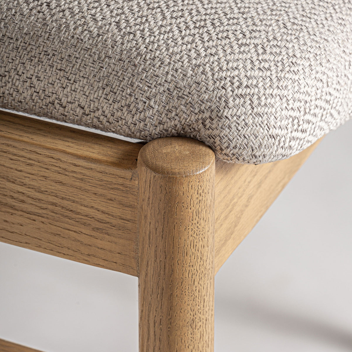 Silla de lino beige y fresno claro Murla