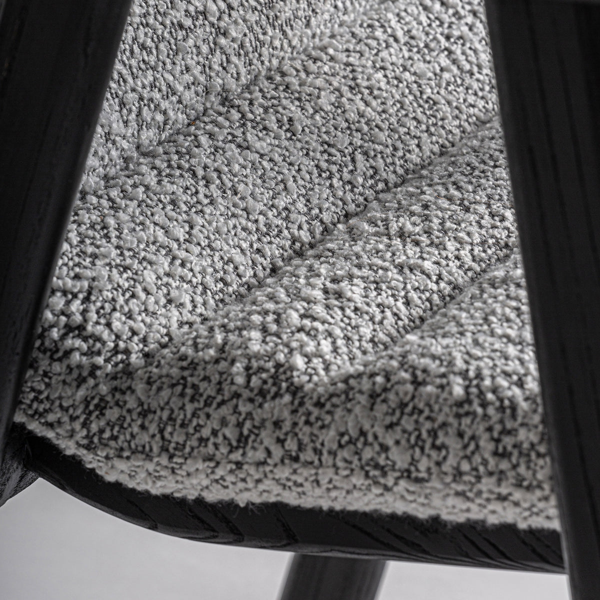Silla de olmo negro y tapizado gris Alcossebre 62 cm