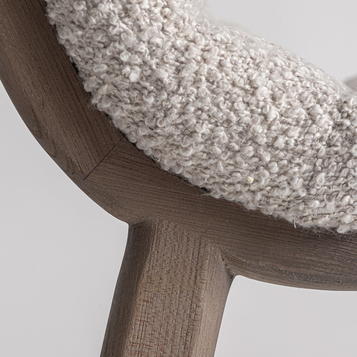 Silla de olmo y tapizado beige Alcossebre 52 cm