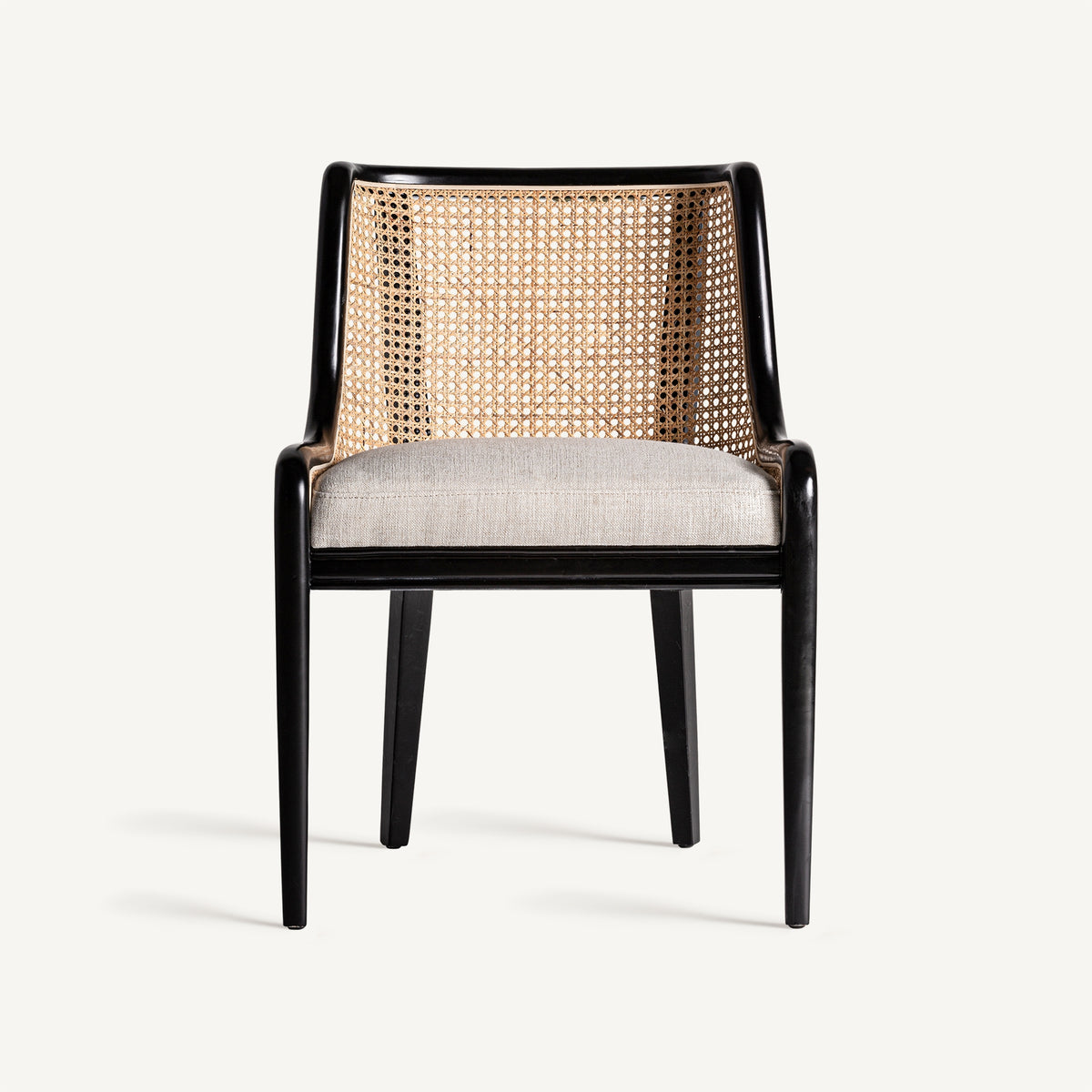 Silla de ratán y tapizado crema Balàfia