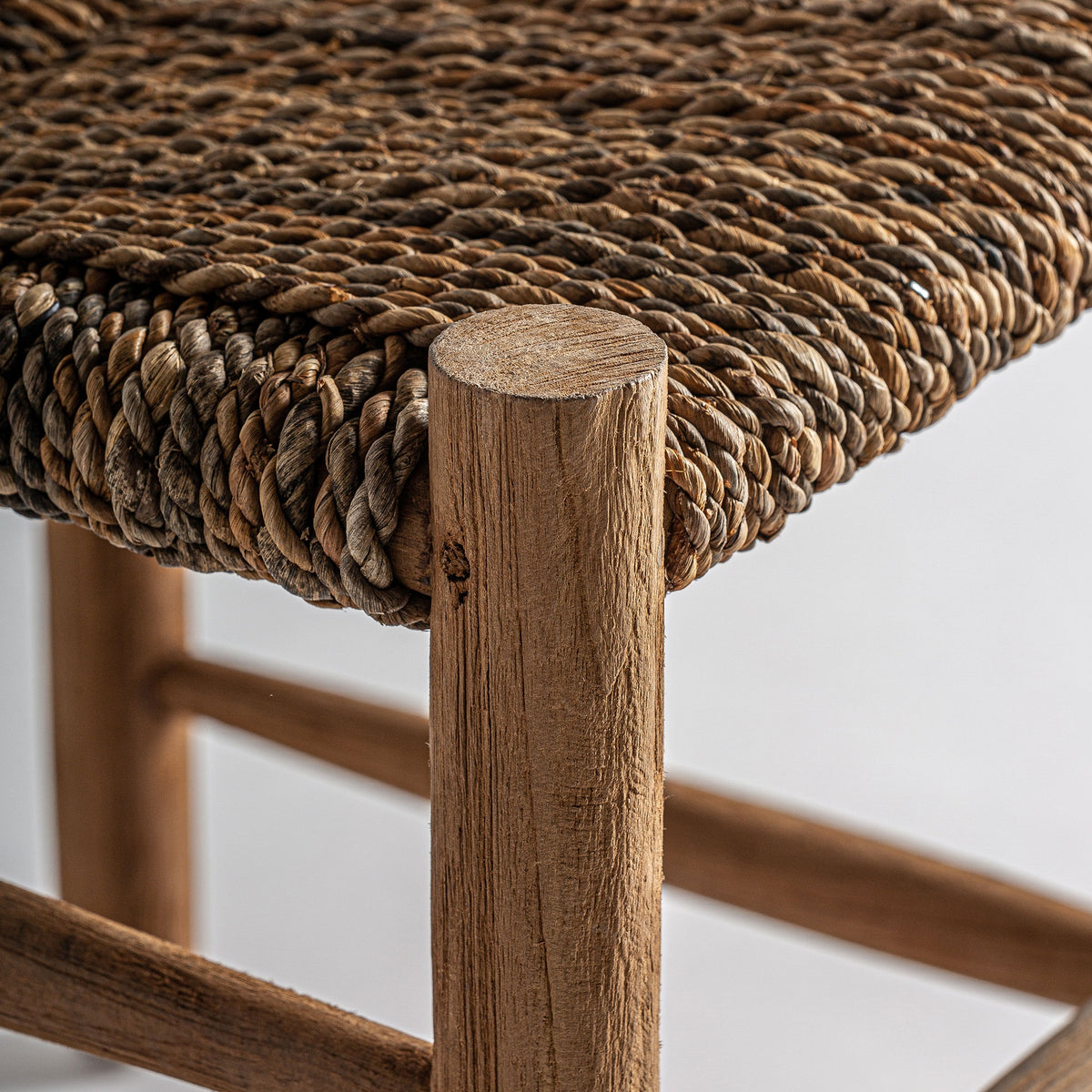 Silla de teca y fibra natural Xaló