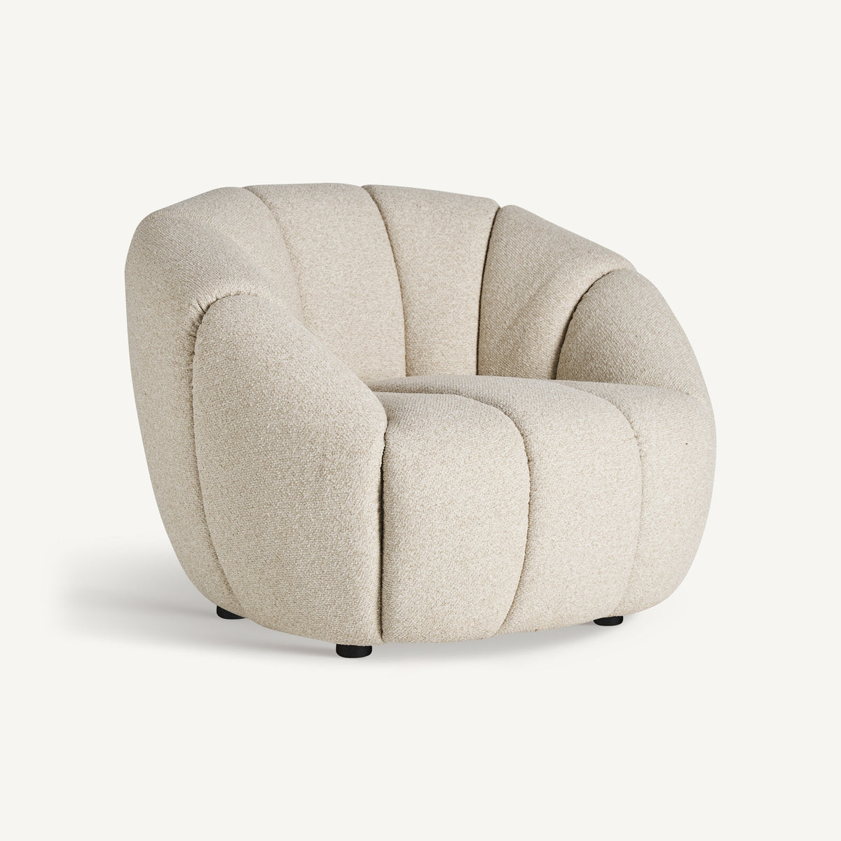 Sillón bajo tapizado beige Sa Caleta