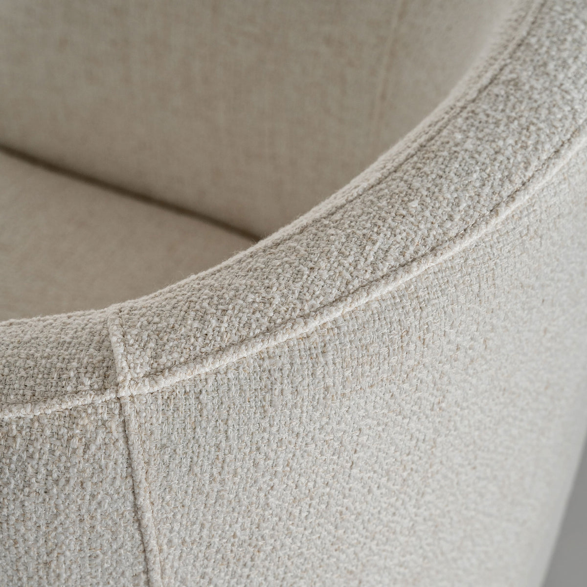 Sillón de comedor tapizado blanco roto Cala Bassa