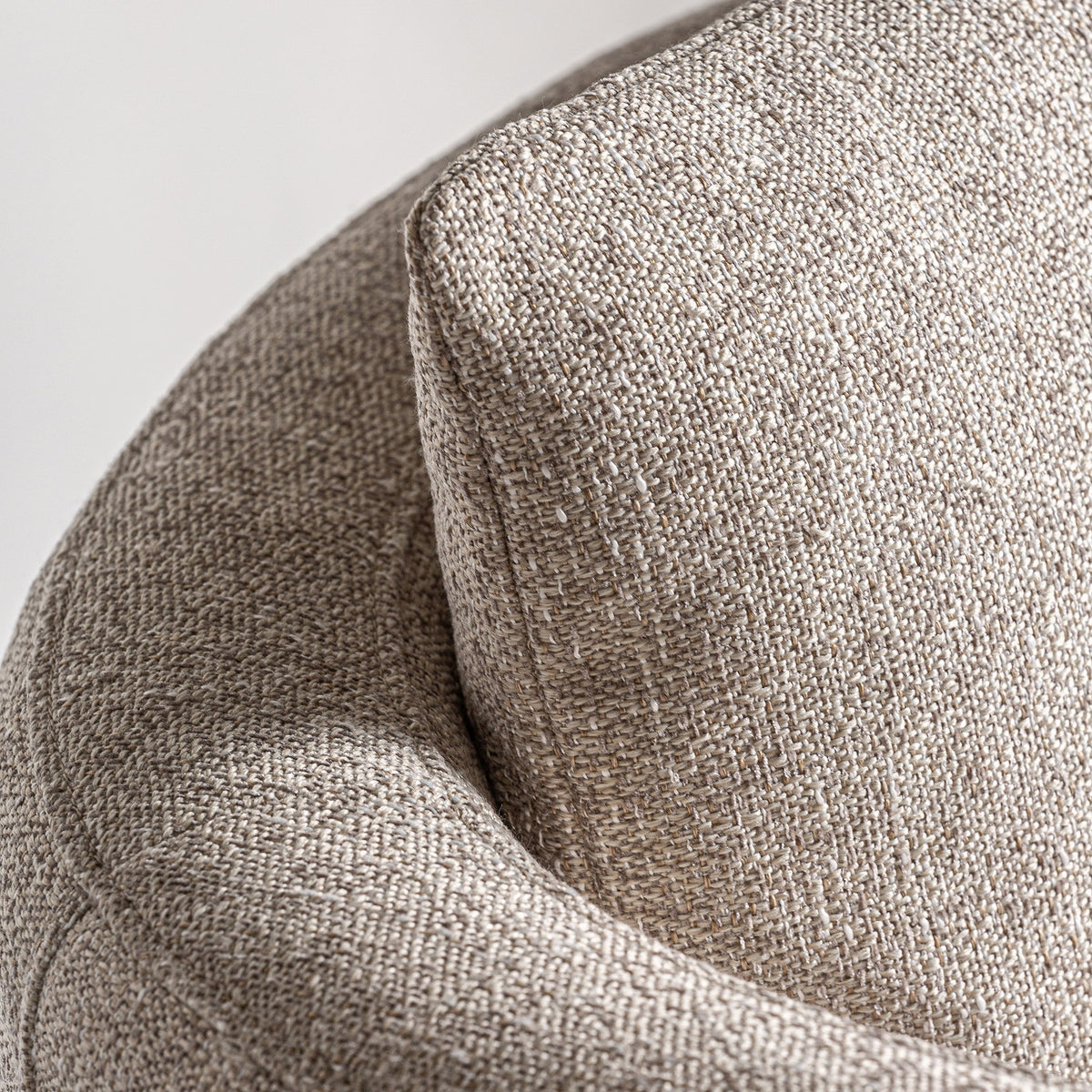 Sillón de fresno tapizado beige Santa Agnès