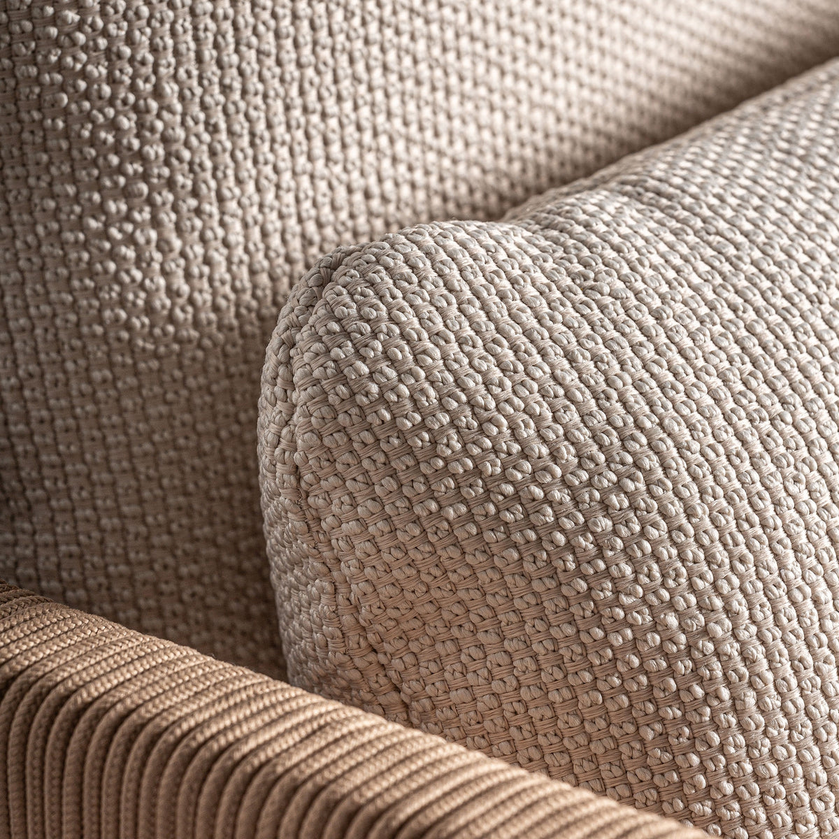 Sillón de teca reciclada con cojines beige Cala Codolar