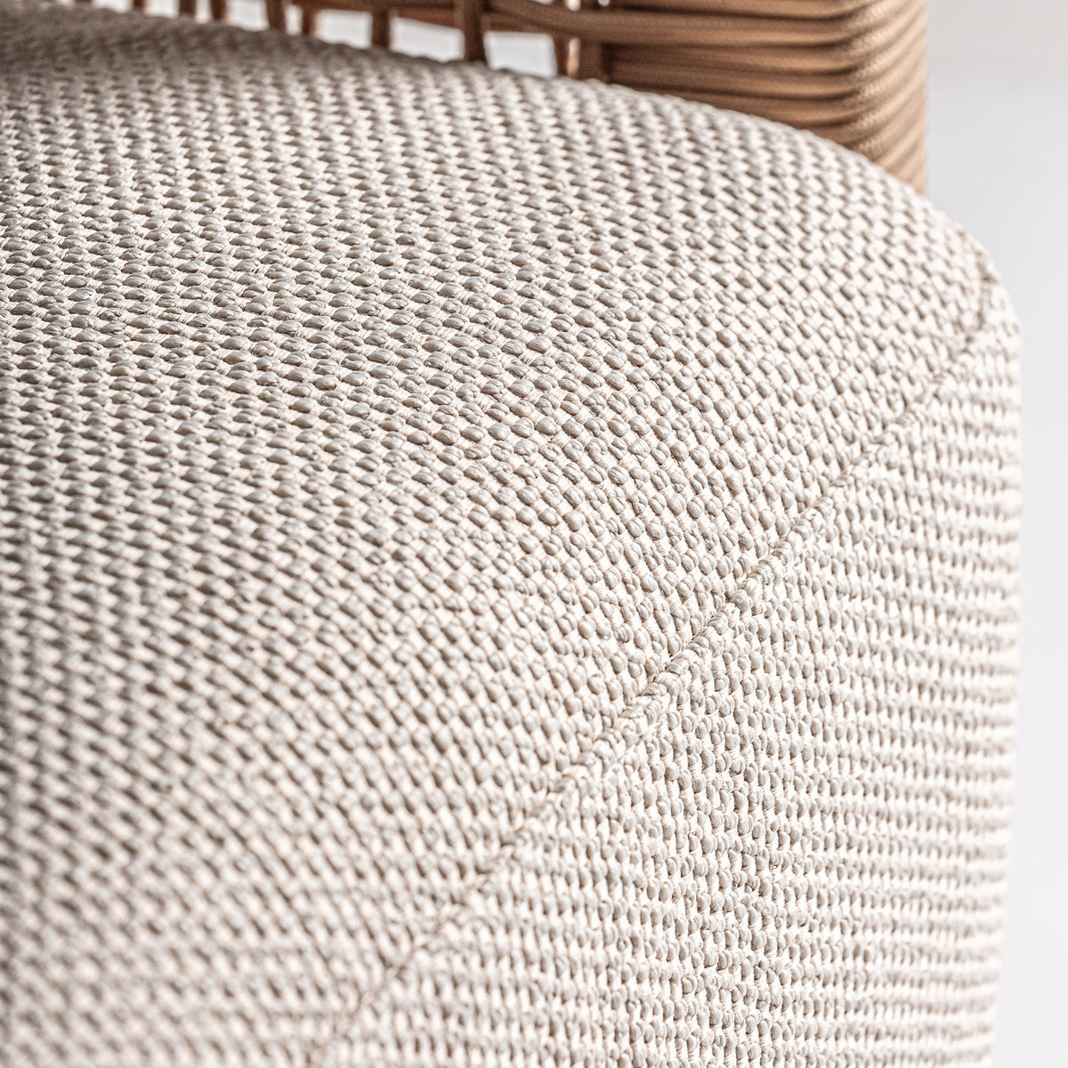 Sillón de teca reciclada con cojines beige Cala Codolar
