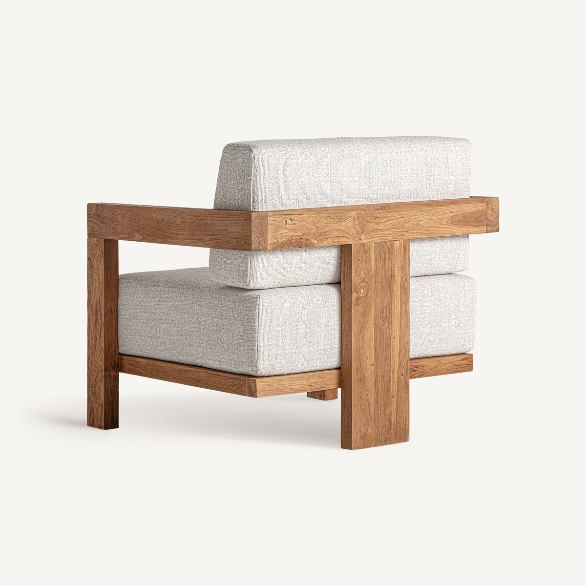 Sillón de teca reciclada y cojines beige Sa Roqueta