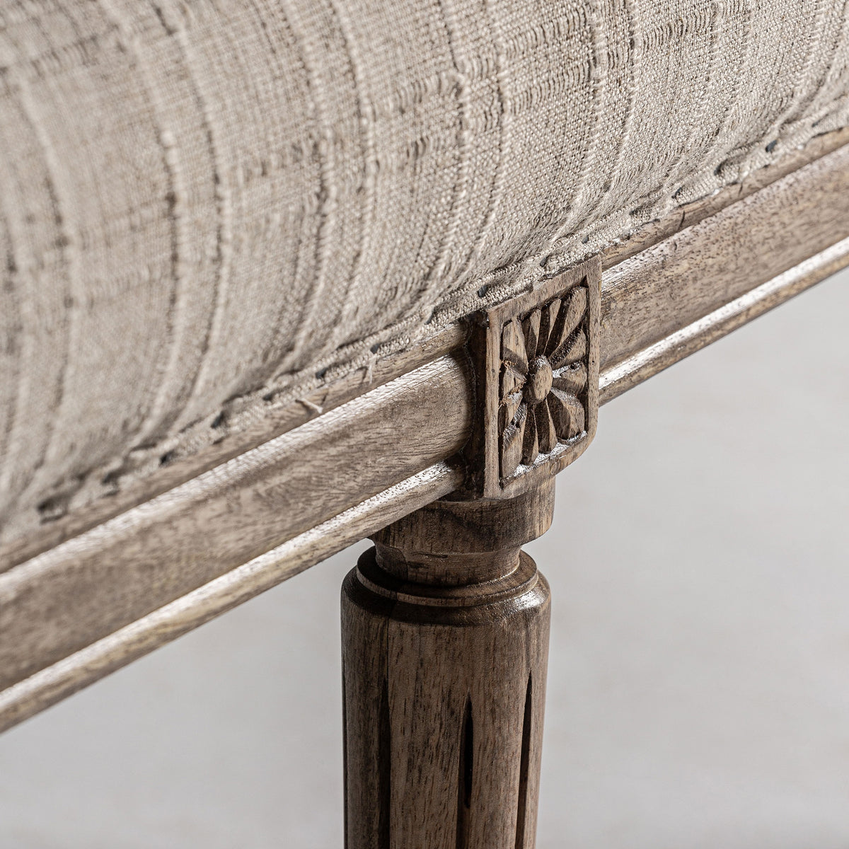 Sofá banqueta capitoné Sa Tanca