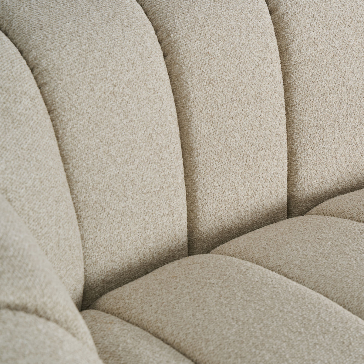 Sofá tapizado beige Gordes